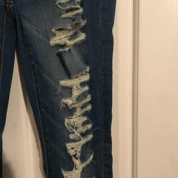 American Eagle distressed jeans - Picture 2 of 5